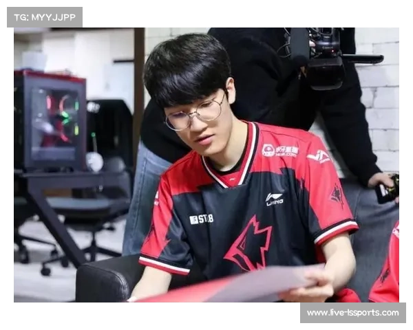 AL上单Tarzan表现亮眼,或成转会期热门目标