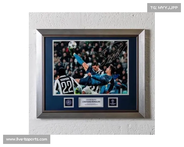 40岁C罗倒钩破门，生涯经典瞬间再现