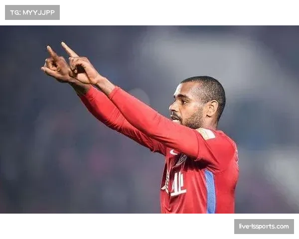 37岁老将米尔纳：更衣室里的定海神针，渴望再次帮助球队保级